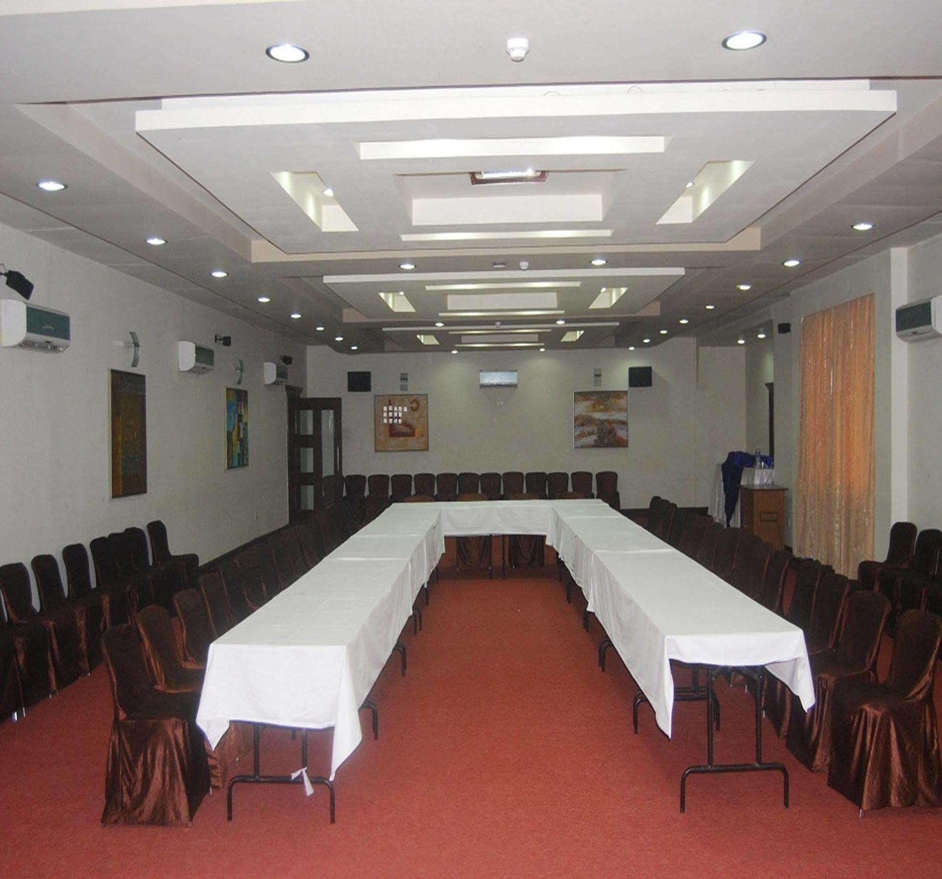 The Royal Plaza Gangtok Hotel Kültér fotó