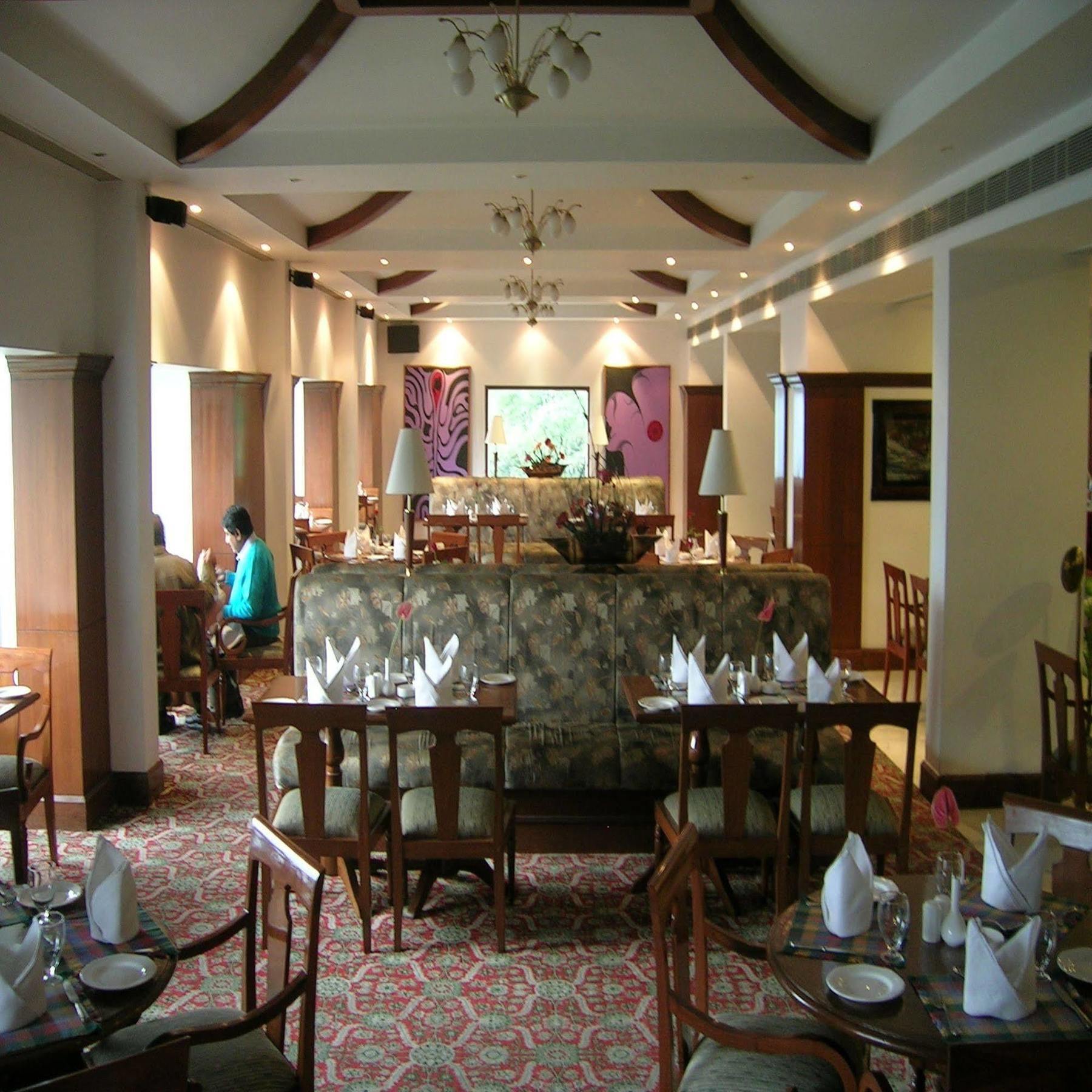 The Royal Plaza Gangtok Hotel Kültér fotó